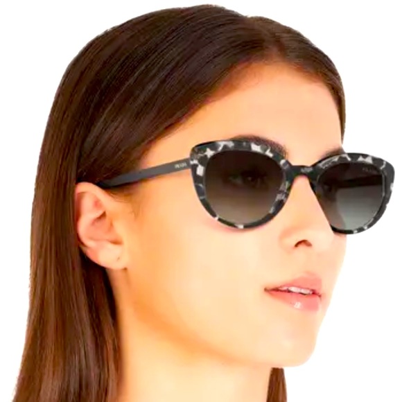 Prada Cat Eye Sunglasses Black/Grey 54mm Like New! - Picture 1 of 11